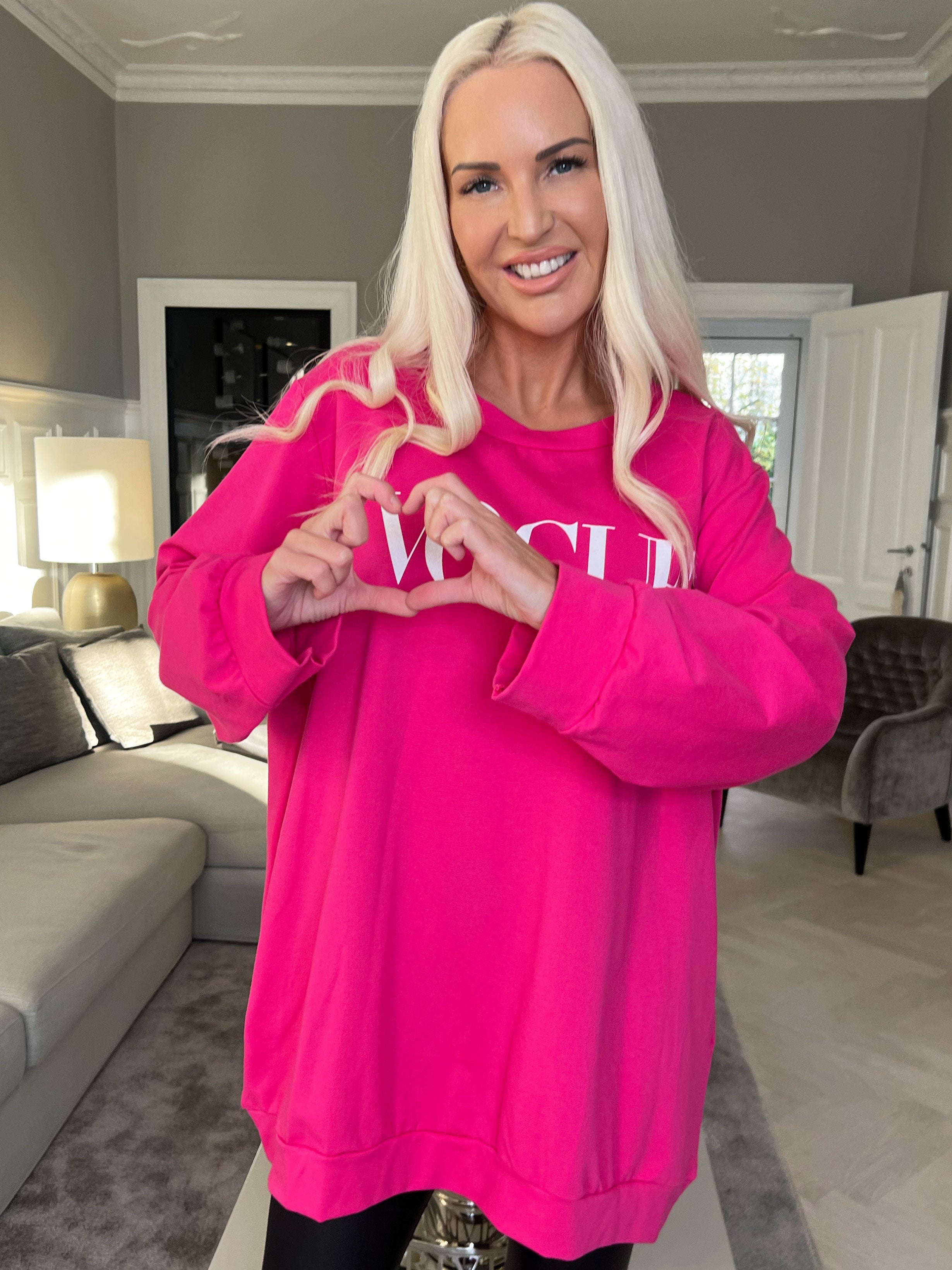 Abena - Sweatshirt med vogue stående på bröstet